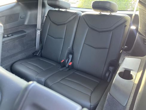 Used 2024 Cadillac XT6 Sport w/ Technology Package AWD/4WD image 47