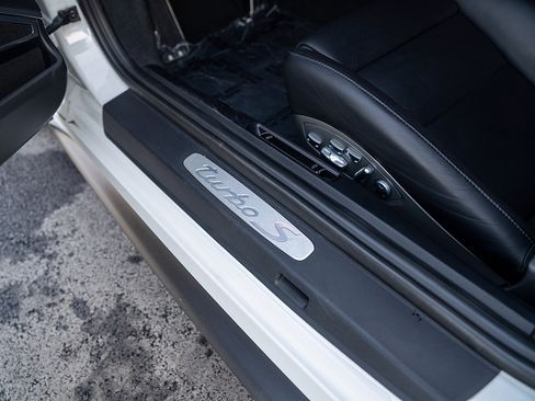 Certified 2015 Porsche 911 Turbo image 14