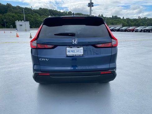 Used 2024 Honda CR-V LX image 11