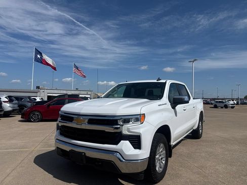 Used 2023 Chevrolet Silverado 1500 LT AWD/4WD image 5