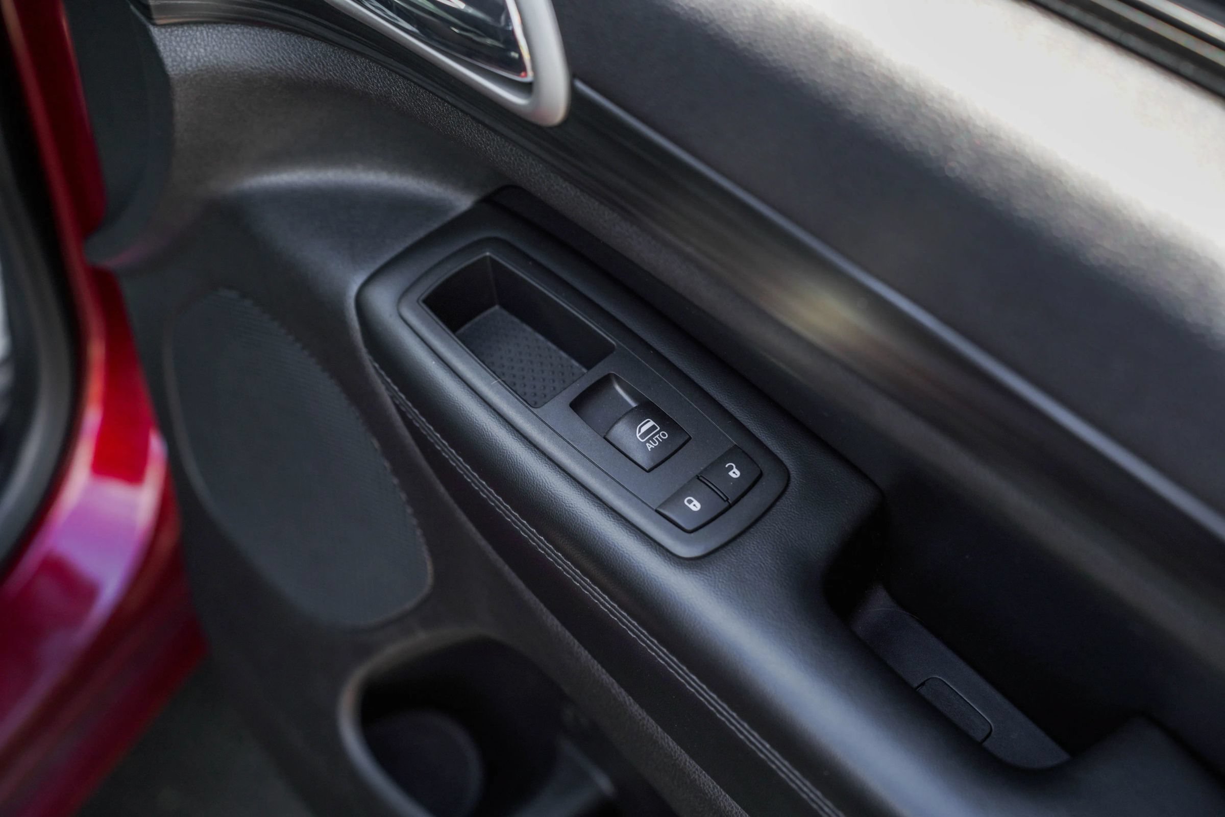 Used 2020 Jeep Grand Cherokee Altitude AWD/4WD image 25