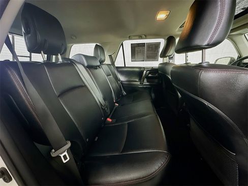 Used 2022 Toyota 4Runner TRD Off-Road Premium image 11