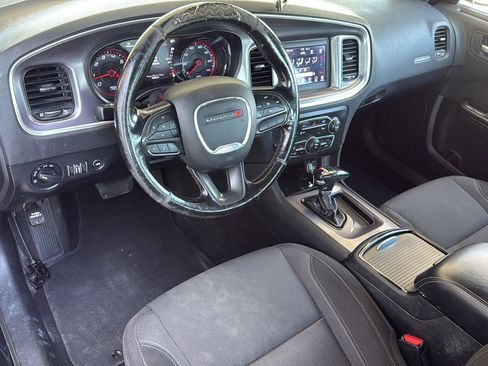 Used 2021 Dodge Charger SXT w/ Blacktop Package RWD image 15