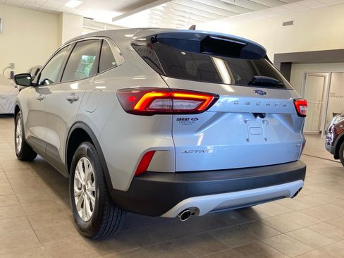 Used 2023 Ford Escape Active AWD/4WD image 5