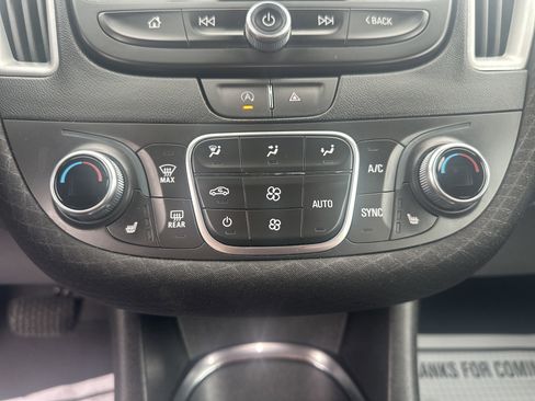 Used 2024 Chevrolet Malibu LT FWD image 24