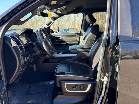 Used 2025 RAM 1500 Laramie image 34