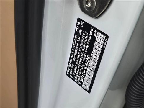 Used 2019 Porsche Cayenne image 25