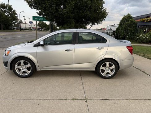 Used 2014 Chevrolet Sonic LTZ FWD image 8