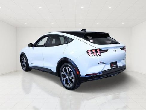 Certified 2023 Ford Mustang Mach-E Premium AWD/4WD image 4