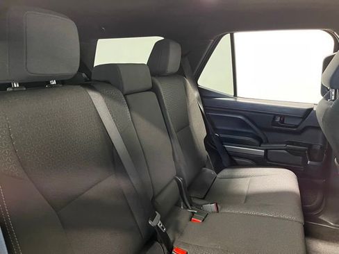 Used 2025 Toyota 4Runner SR5 AWD/4WD image 13
