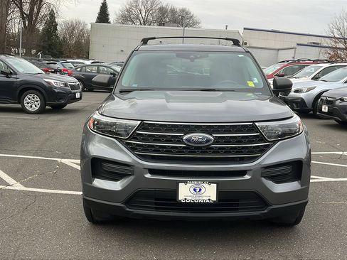 Used 2021 Ford Explorer XLT image 4
