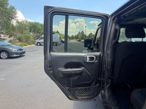 Used 2021 Jeep Wrangler Unlimited Sport AWD/4WD image 17