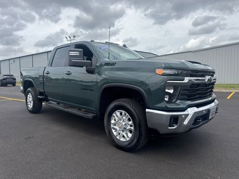Used 2025 Chevrolet Silverado 3500 LT w/ All Star Edition AWD/4WD image 8