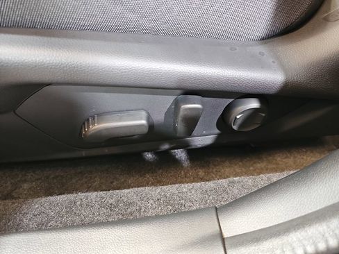 New 2026 Subaru Crosstrek 2.5i Premium AWD/4WD image 30