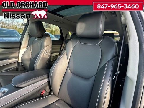 Used 2024 Genesis GV70 2.5T w/ Advanced Package AWD/4WD image 11