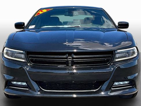 Used 2018 Dodge Charger R/T RWD image 3
