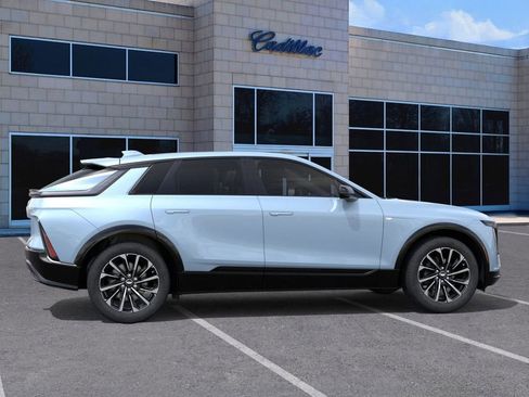 New 2025 Cadillac Lyriq Sport image 5