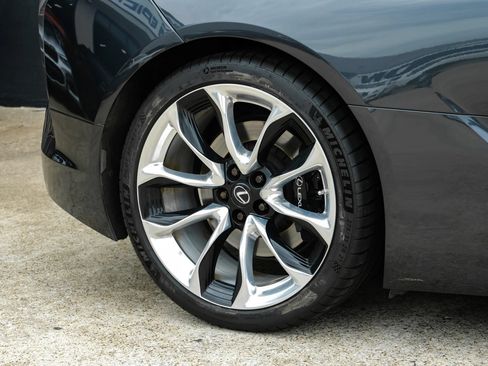 Used 2018 Lexus LC 500 Coupe w/ Sport Package RWD image 41