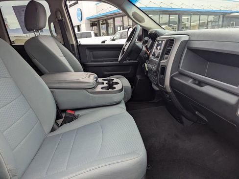 Used 2018 RAM 1500 ST w/ SXT Appearance Group image 32