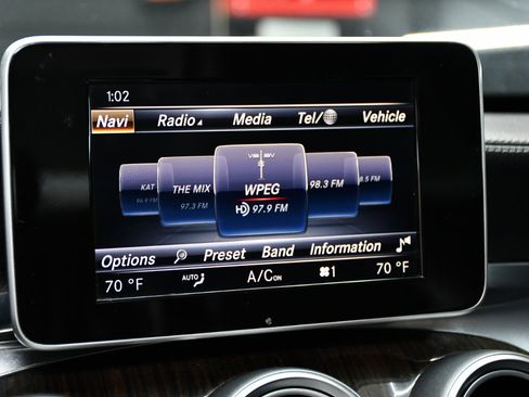 Used 2015 Mercedes-Benz C 300 Sedan w/ Premium 1 Package image 41