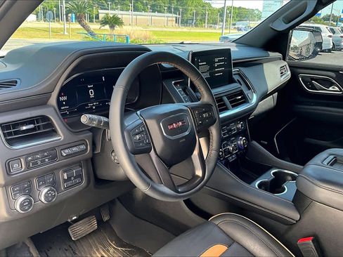 Used 2024 GMC Yukon AT4 w/ AT4 Premium Plus Package image 19