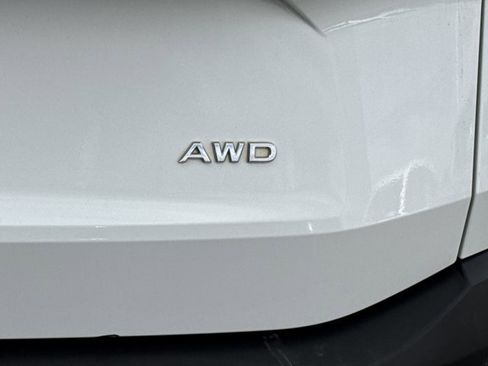 Certified 2023 Nissan Rogue S image 9