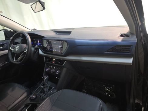 Certified 2022 Volkswagen Taos SE AWD/4WD image 36