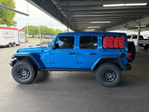 Used 2022 Jeep Wrangler Unlimited Rubicon w/ Xtreme Recon 35" Tire Package AWD/4WD image 15