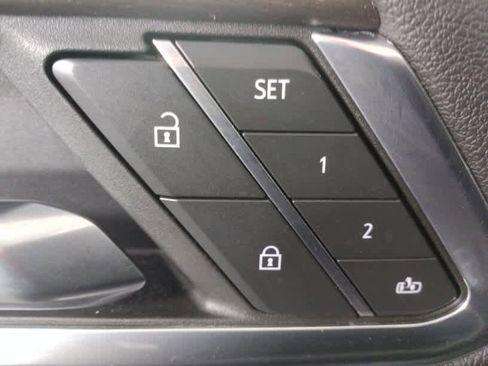 Used 2024 Chevrolet Silverado 1500 High Country w/ High Country Premium Package image 8