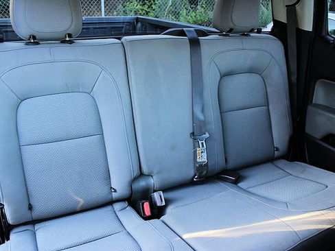 Used 2020 Chevrolet Colorado W/T w/ WT Convenience Package RWD image 21