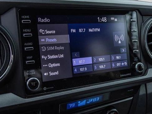 Used 2022 Toyota Tacoma TRD Off-Road image 17