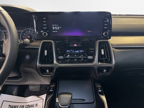 Certified 2023 Kia Sorento S w/ Panoramic Sunroof Package image 22