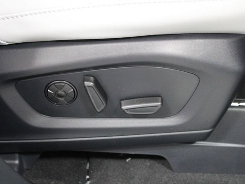 New 2026 Ford Explorer Platinum w/ LUX Leather Package image 27