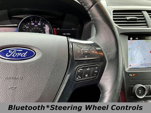 Used 2019 Ford Explorer XLT w/ Equipment Group 202A FWD image 11