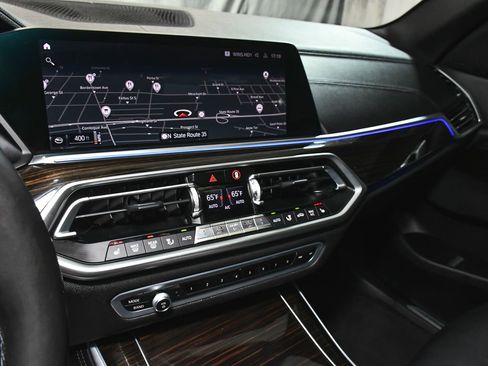 Used 2020 BMW X5 xDrive40i w/ M Sport Package AWD/4WD image 42