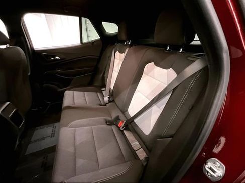 Used 2024 Chevrolet Trax RS w/ Driver Confidence Package image 21