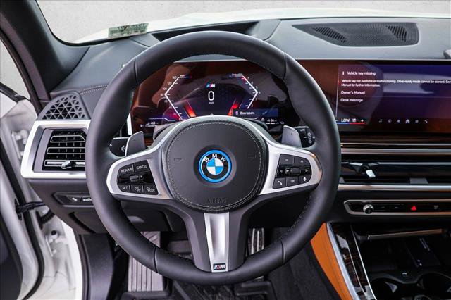 Used 2026 BMW X5 xDrive50e w/ M Sport Package AWD/4WD image 13