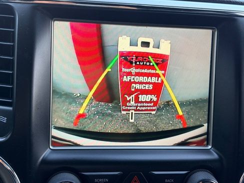 Used 2017 Jeep Grand Cherokee Altitude AWD/4WD image 44