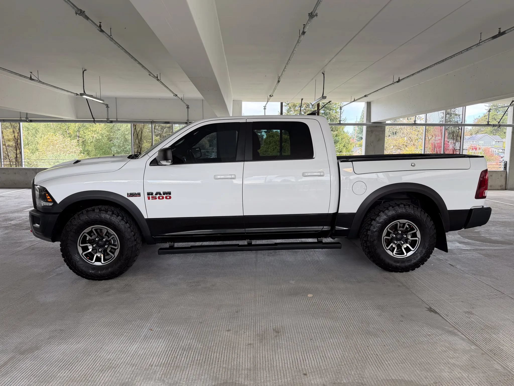 Used 2015 RAM 1500 Rebel AWD/4WD image 8