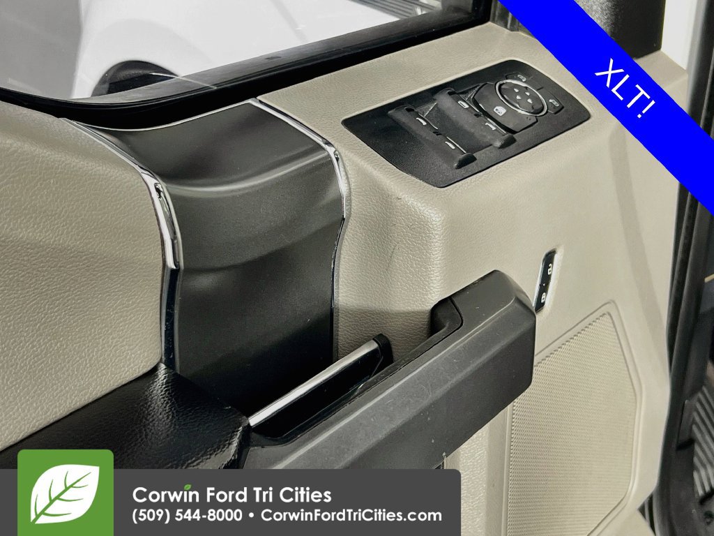 Used 2017 Ford F150 XLT w/ Equipment Group 302A Luxury AWD/4WD image 11