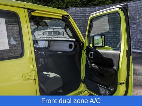Used 2024 Jeep Wrangler Unlimited Sahara AWD/4WD image 18