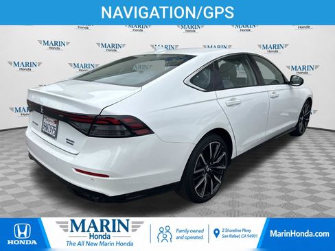 Used 2023 Honda Accord Touring image 2
