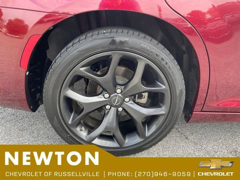 Used 2023 Chrysler 300 Touring L w/ Popular Equipment Group RWD image 45