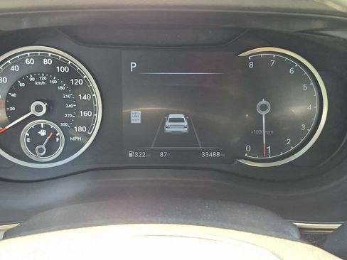 Used 2025 Genesis G70 2.5T RWD image 16