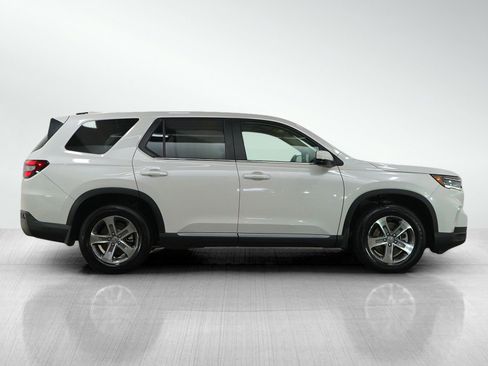 Used 2023 Honda Pilot EX-L image 6