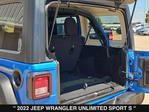 Used 2022 Jeep Wrangler Unlimited Sport AWD/4WD image 34