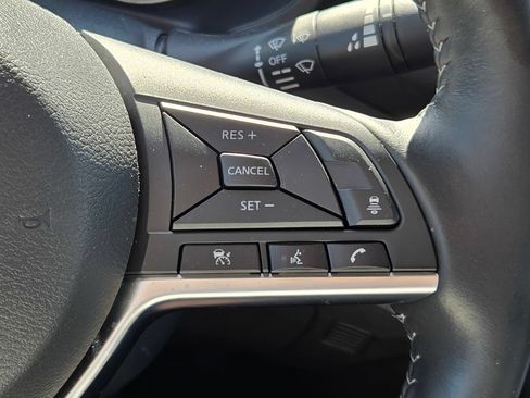Used 2025 Nissan Sentra SV w/ All-Weather Package FWD image 31