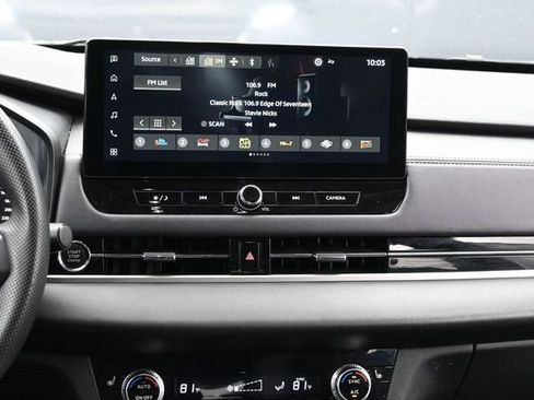 Used 2025 Mitsubishi Outlander SE AWD/4WD image 11