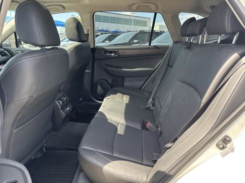 Used 2018 Subaru Outback 2.5i Limited AWD/4WD image 35