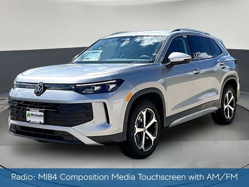 New 2026 Volkswagen Tiguan SE AWD/4WD image 2